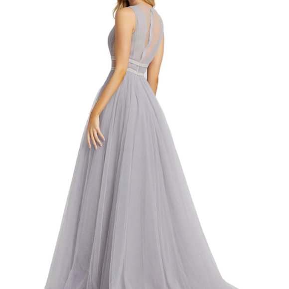 MAC DUGGAL 20188 ILLUSIONS PLUNGE NECK A-LINE PLATINUM GOWN sz 8 - Picture 2 of 5